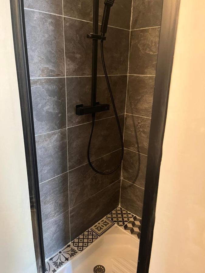 Le Nimois Appartement Nîmes Buitenkant foto